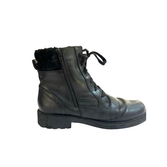 Clarks Orinoco 2 Spice Black Leather Ankle Boots Side Zip Women’s 9 - Picture 1 of 10
